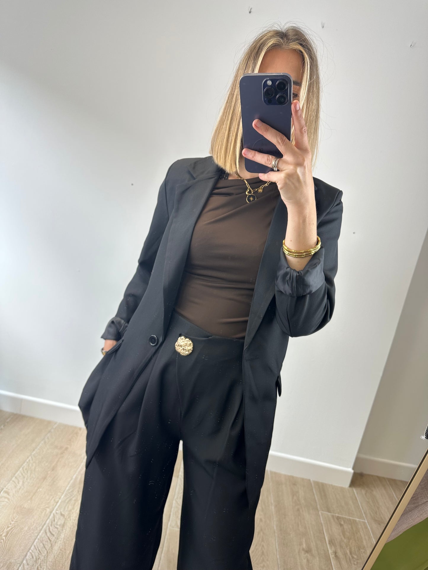 Pantalón Broche dorado