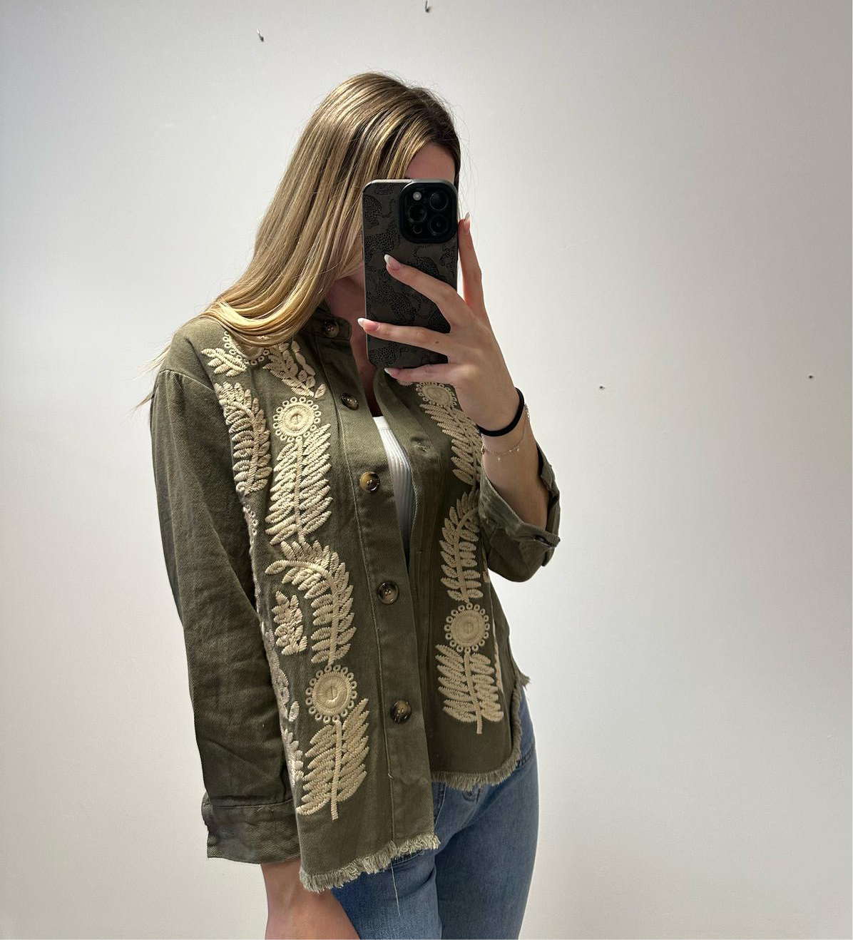 Sobrecamisa Bordada