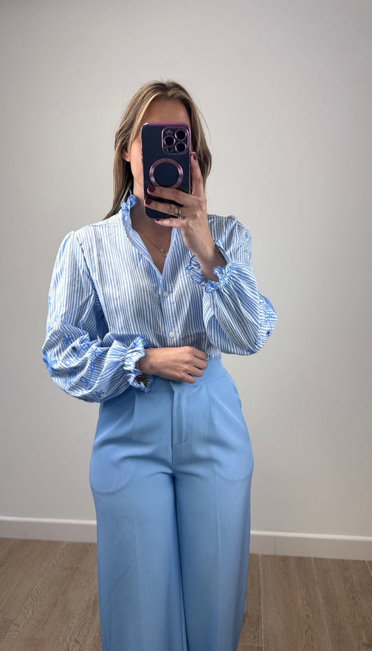 Camisa Rayas Troquelada